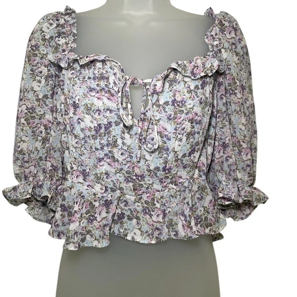 ASTR The Label Blue Purple Floral Ditsy Top Size Medium